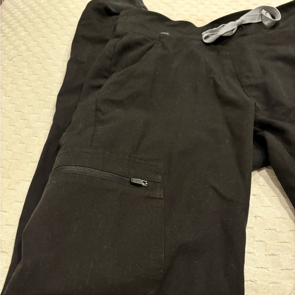 Figs Technical Collection Black Drawstring Jogger Stretch Scrub Pants Sz XS/Tall - Picture 2 of 5